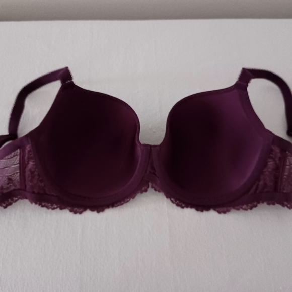 NWOT Wacoal Embrace Lace T-Shirt Bra, size 32DD - Picture 11 of 15